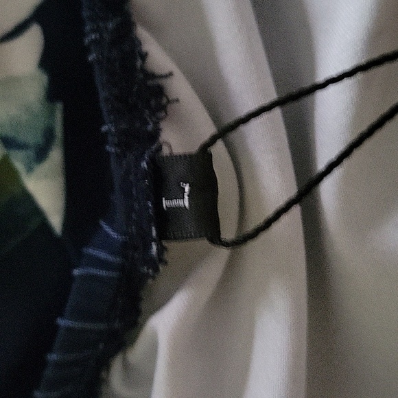 ININ, WOMENS SZ L  FAUX WRAP SUMMER DRESS NEW BEAUTIFUL DRESS. HIGH LOW HEM - Picture 7 of 8